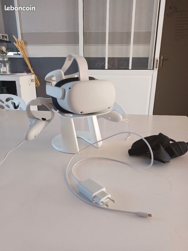 Oculus quest 2 casque vr avec chargeur+ protection de manette et socle (image 1)