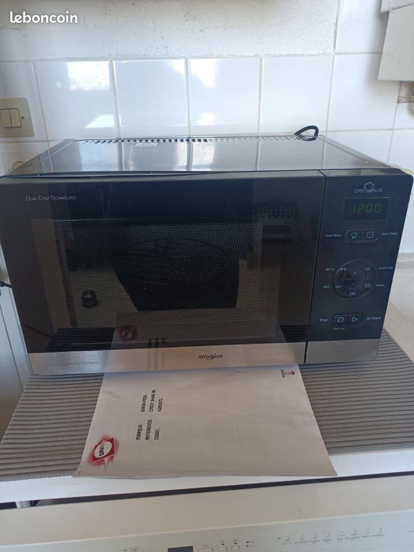 Four à micro-ondes (image 1)