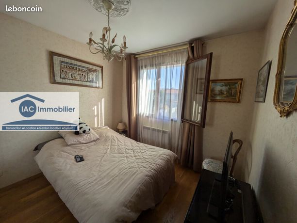 https://img.leboncoin.fr/api/v1/lbcpb1/images/43/8a/41/438a418c560da00882701327589de5a16a0983a4.jpg?rule=ad-image