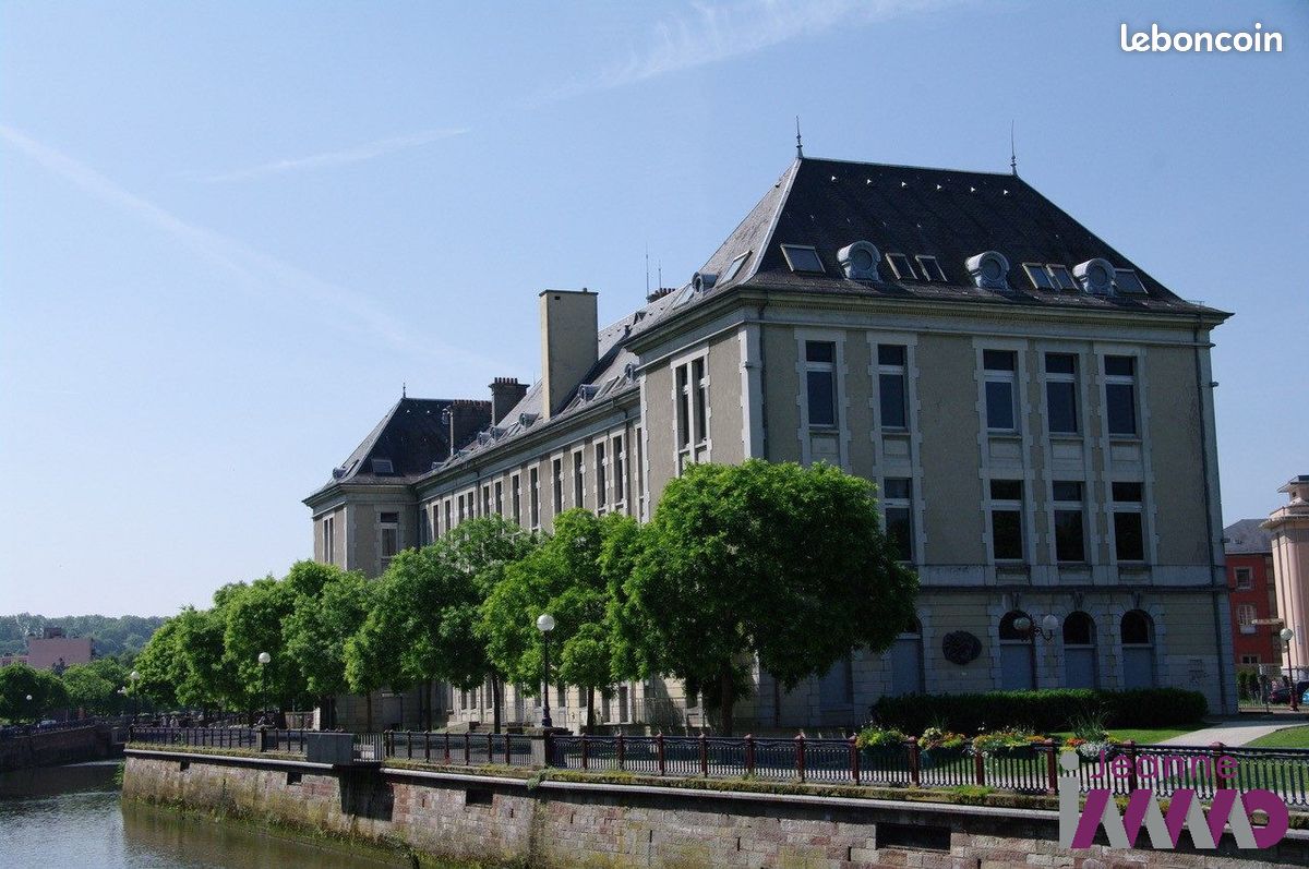 Parking 20 m² · à Belfort · 20 m² · 95 €/mois