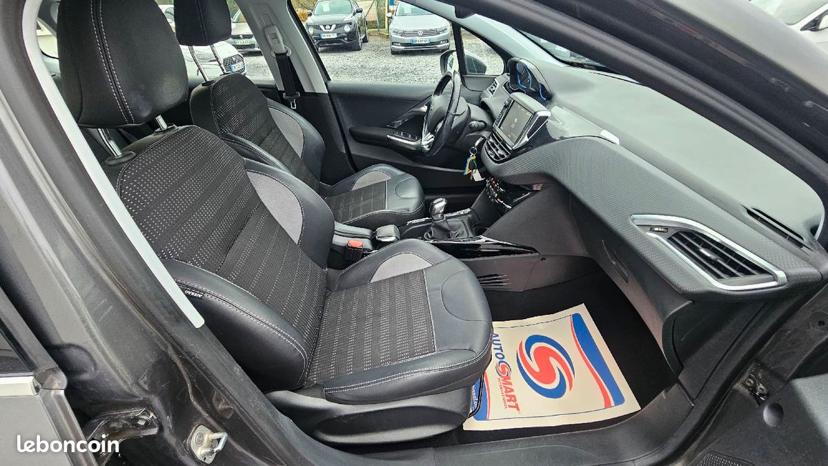 Peugeot 2008 1.2 thp 110 chv allure (image 4)