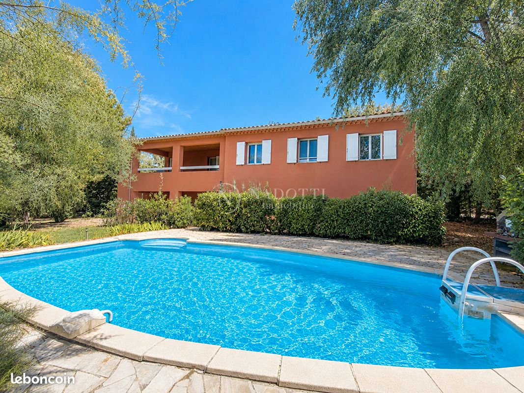 Maison 5 pièces 112 m² · à Gargas · 112 m² · 450 000 €