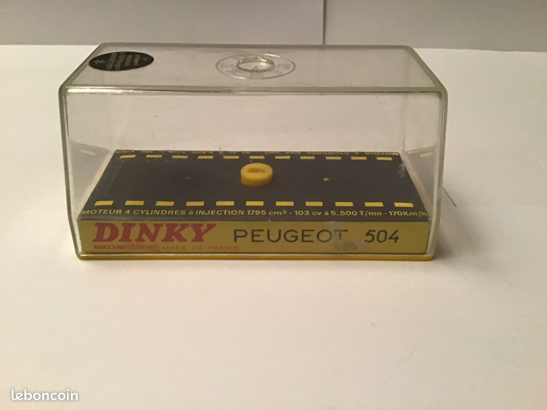 A40 1:43 DINKY TOYS 1415 PEUGEOT 504