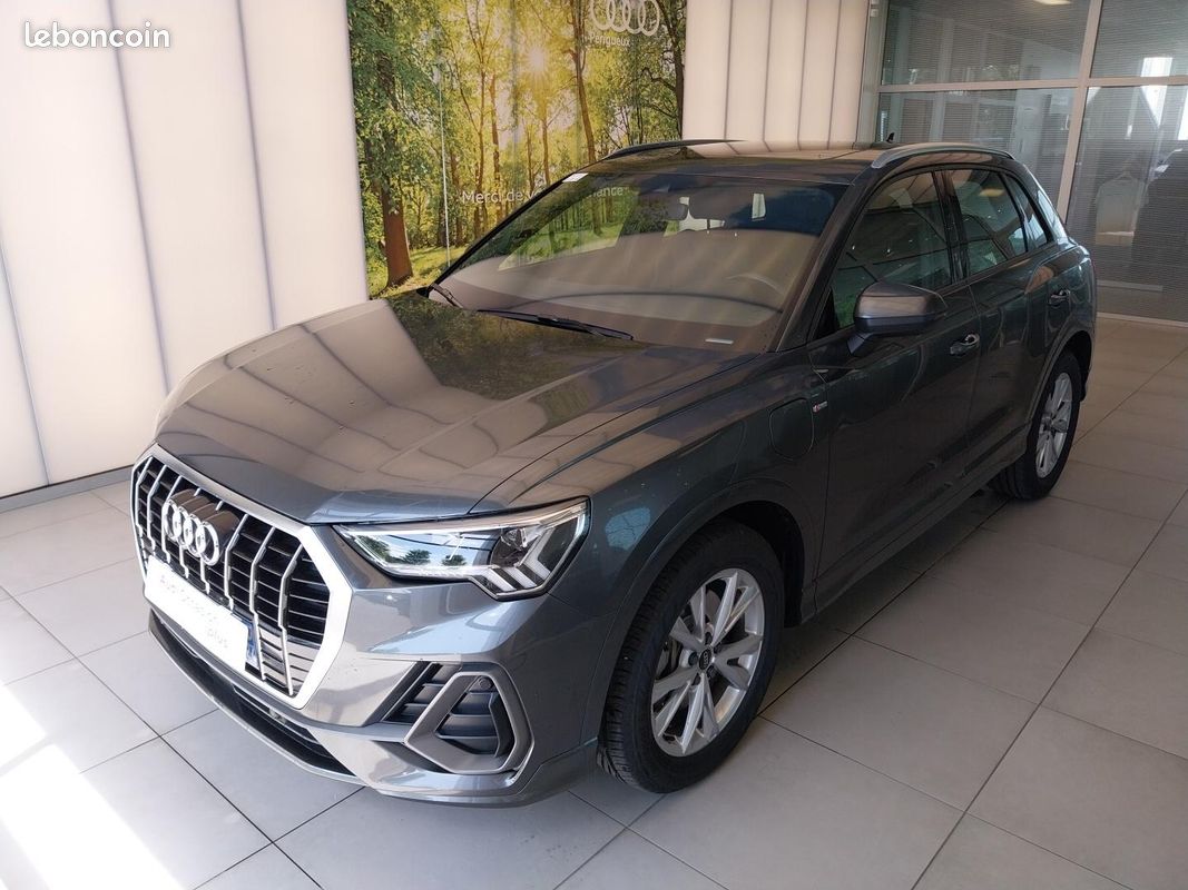 AUDI Q3 45 TFSIe 245 ch S tronic 6 S line (image 1)