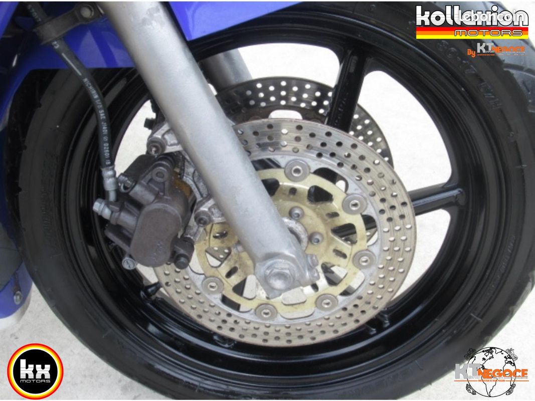 Honda cbr 250 rr mc22 fireblade 1992 (image 9)