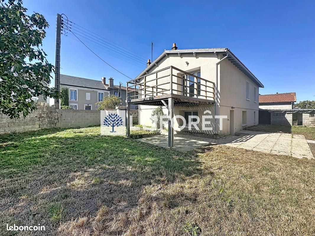 Maison 4 pièces 130 m² · à Parthenay · 130 m² · 800 €/mois