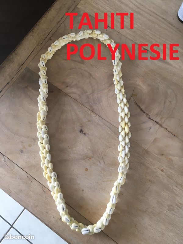 Collier Ancien En Coquillages Double Rang - Provenance Tahiti Polynésie - Daté 1974 - Occasion