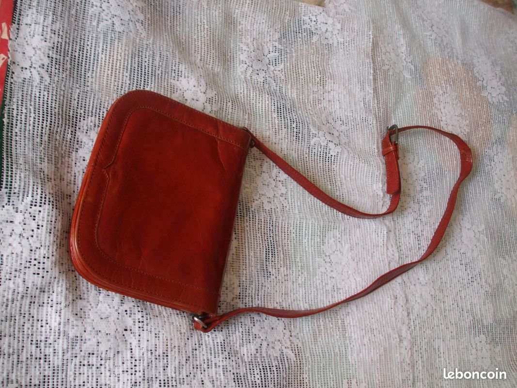 Sac bandoulière femme en cuir /camel (image 3)