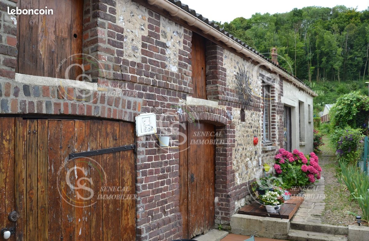 Maison 7 pièces 140 m² · à Charleval · 140 m² · 199 000 €