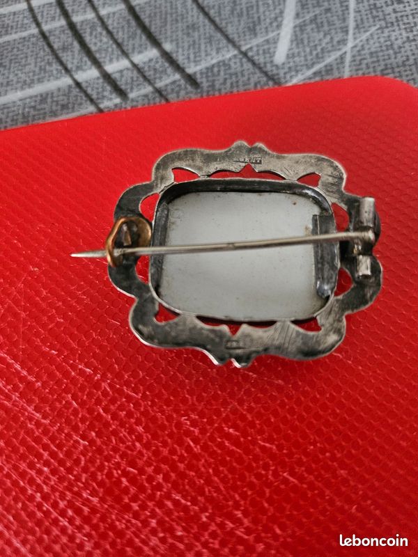 Broche Ancienne En Acier Biseauté - Fin 18e / Début 19e, Vintage, Occasion