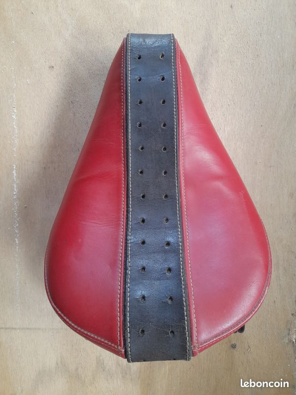 fixation selle bobber