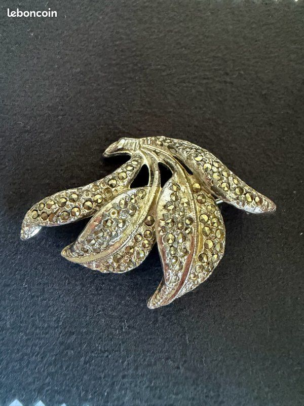 Jolie broche ancienne - vintage France - Montres & Bijoux