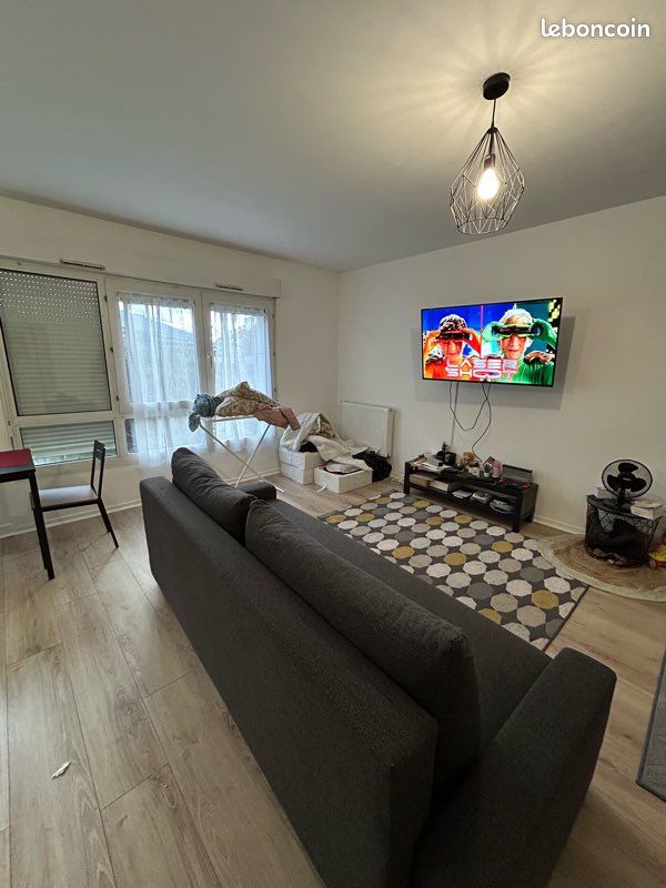 Appartement 1 pièce 34 m² · à Évry-Courcouronnes · 34,2 m² · 800 €