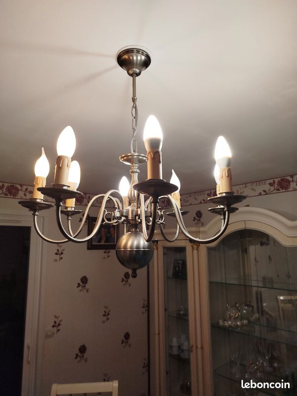 Lustre en étain (image 1)