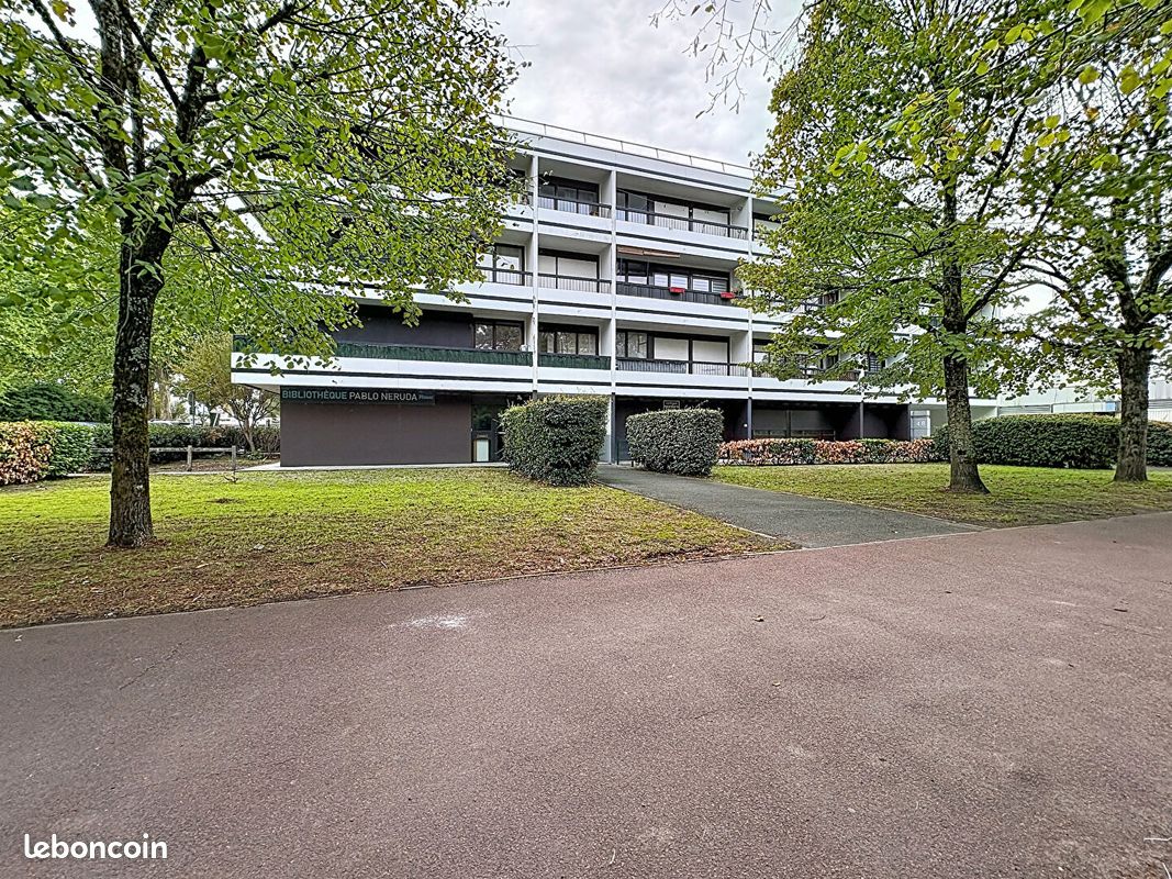 Appartement 3 pièces 74 m² · à Pessac · 74 m² · 200 000 €