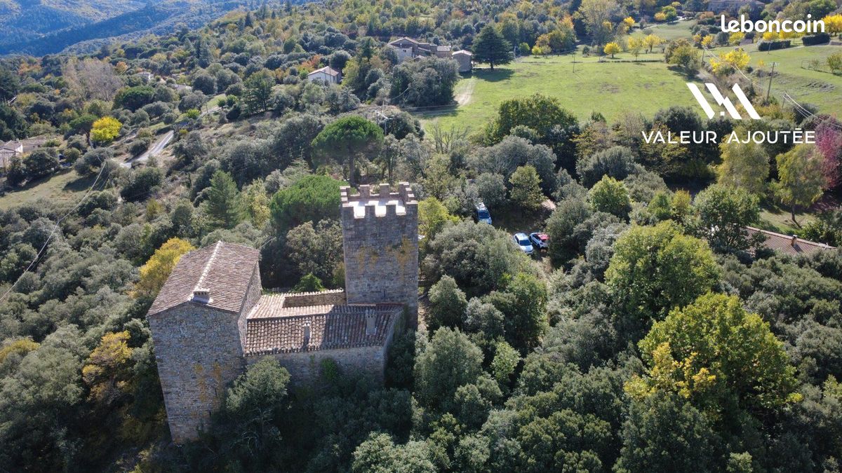 Maison 10 pièces 232 m² · à Soudorgues · 232 m² · 330 000 €