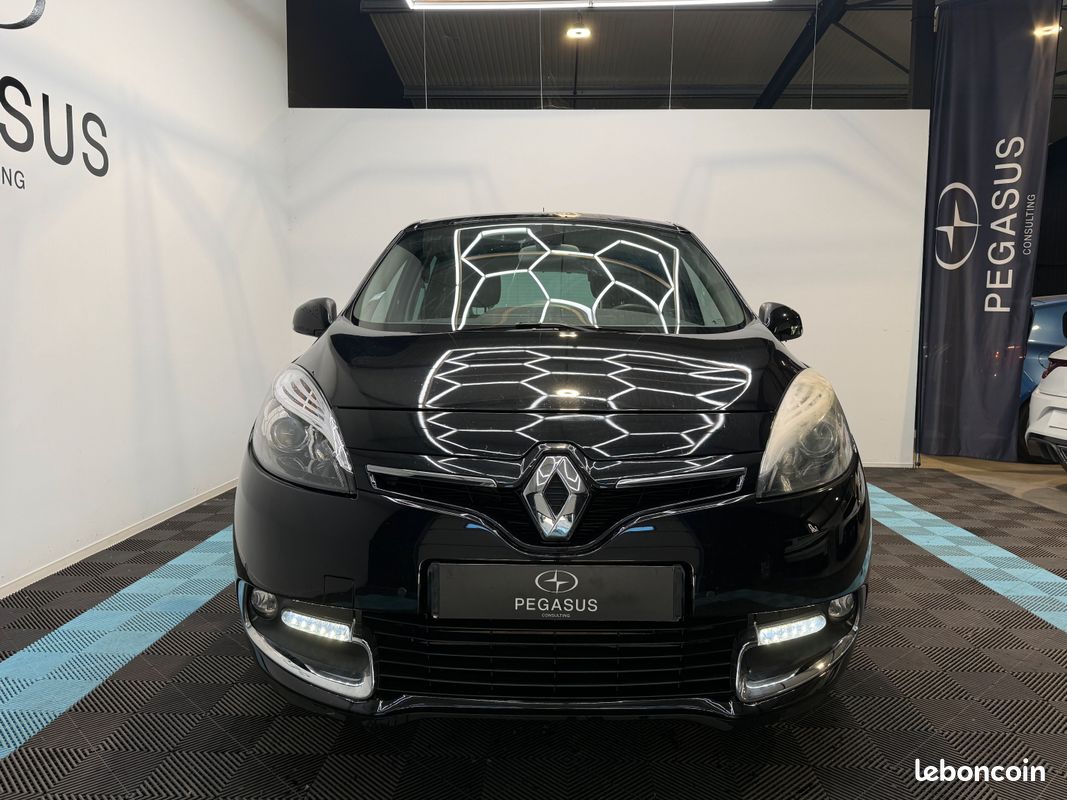 RENAULT Scénic III Phase 2 EDITION BOSE 1.2 TCe 132 Cv (image 3)