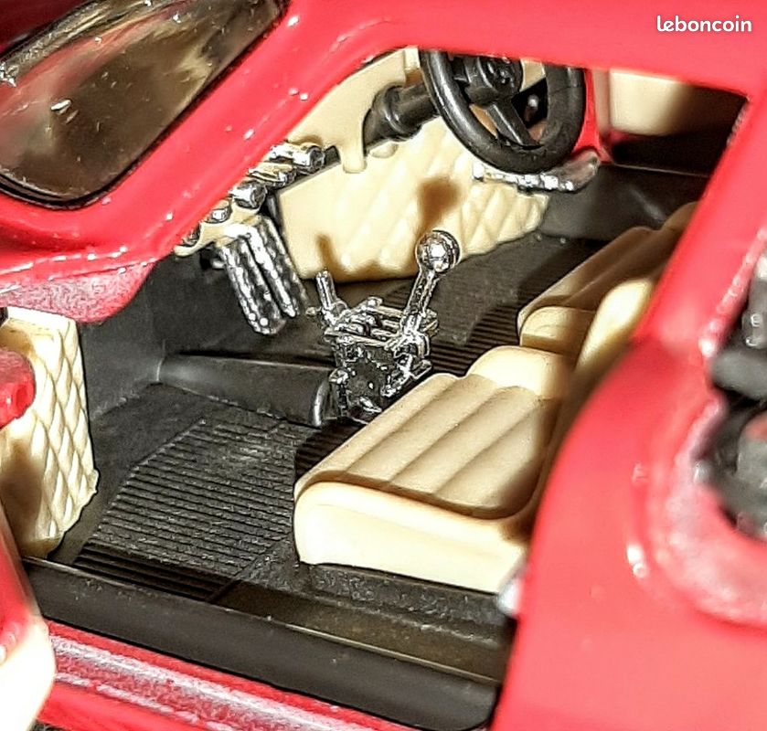 Burago 1/24 Scale Diecast Model 0506 - Ferrari 250 Le Mans 1965 - Red for sale online