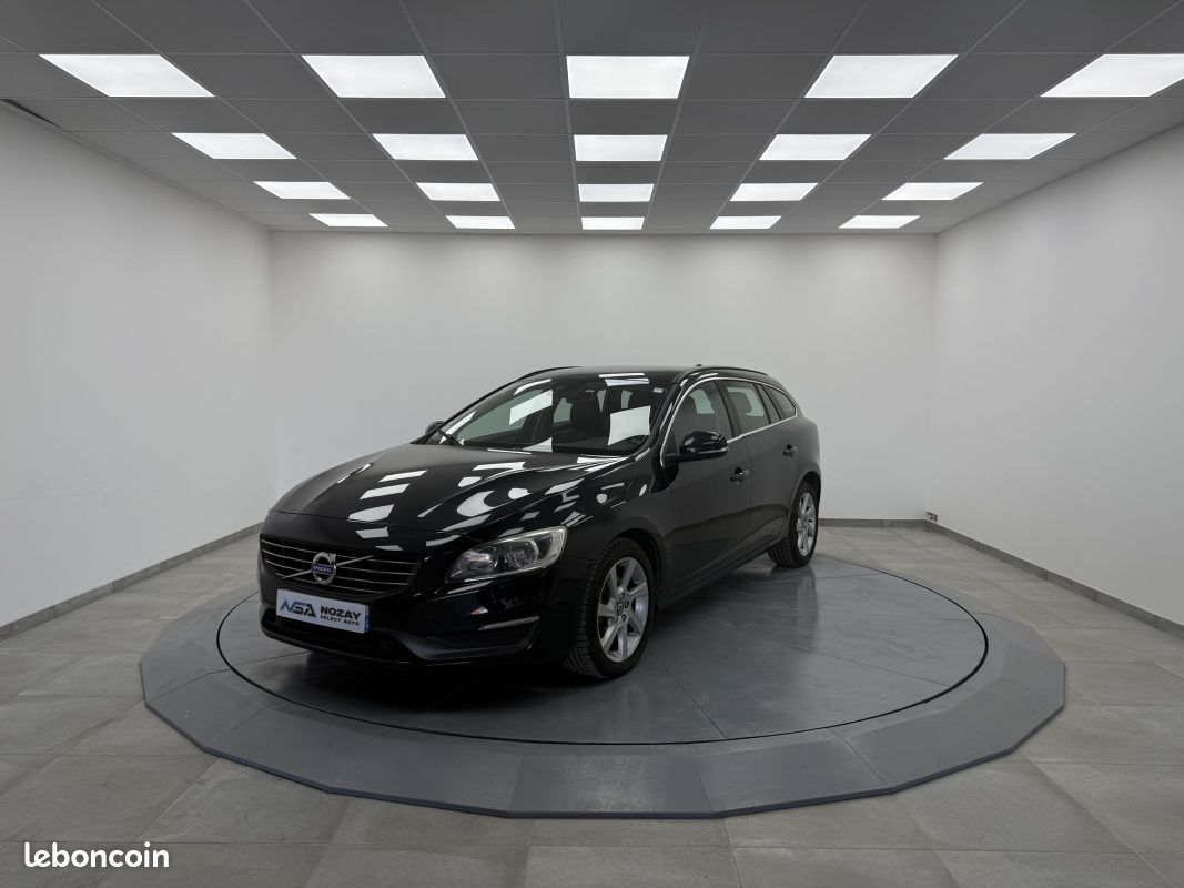 Volvo v60 d3 cm3 136cv bva (image 2)