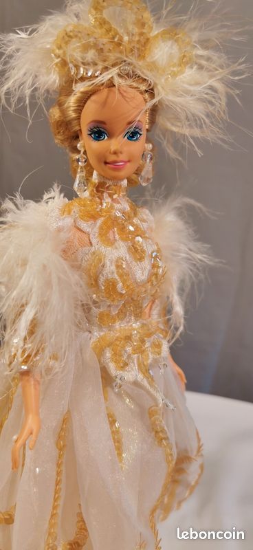 Snow Princess Barbie Enchanted Seasons Collections Winter Ed. Original Box 1994