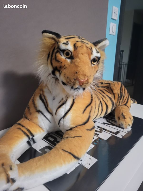 Gros tigre en peluche doux et adorable 🐯 Jeux Jouets