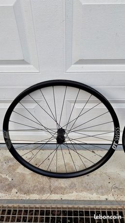 Moyeu Arrière DT Swiss 240S – 32 Trous, 130mm, Noir, Compatibilité Campa/SH 11v