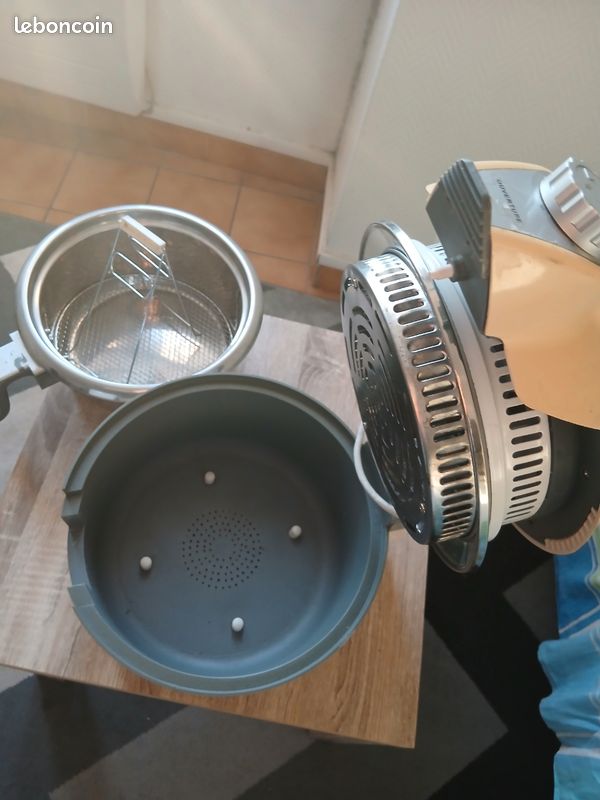 Vend friteuse sans huile. Tout neuf (image 2)