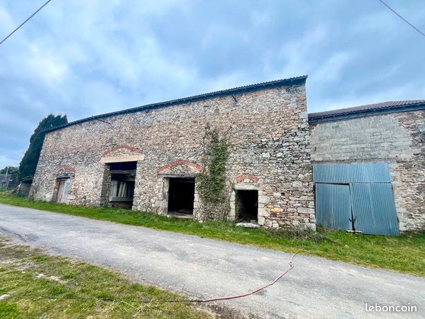 Maison 1 pièce 229 m²
