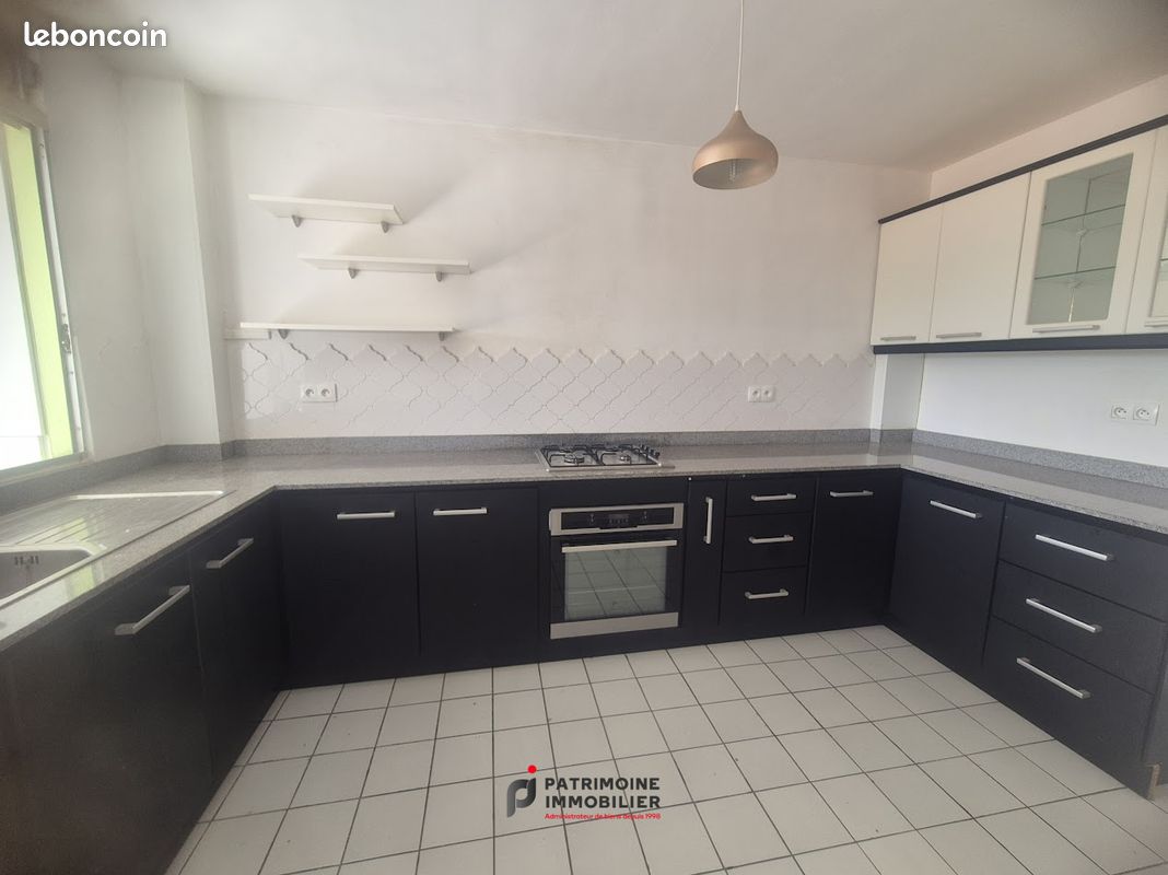 Appartement 4 pièces 83 m² · à Baie-Mahault · 83 m² · 190 000 €