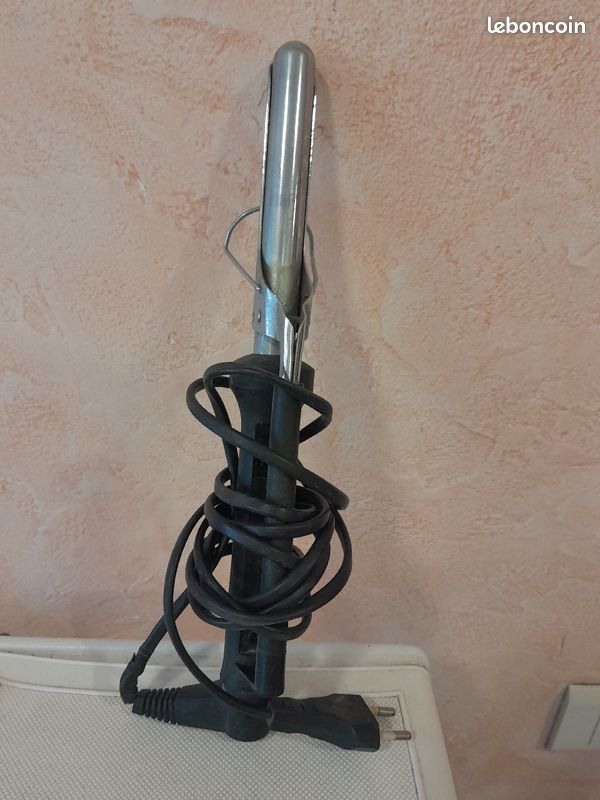 Fer à friser (image 1)