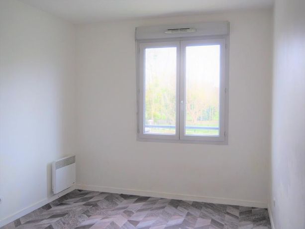Appartement a louer saint-ouen-l'aumone - 2 pièce(s) - 39 m2 - Surfyn