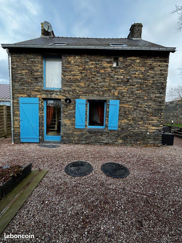 Maison 2 pièces 82 m² · à Sainte-Marie · 82 m² · 800 €