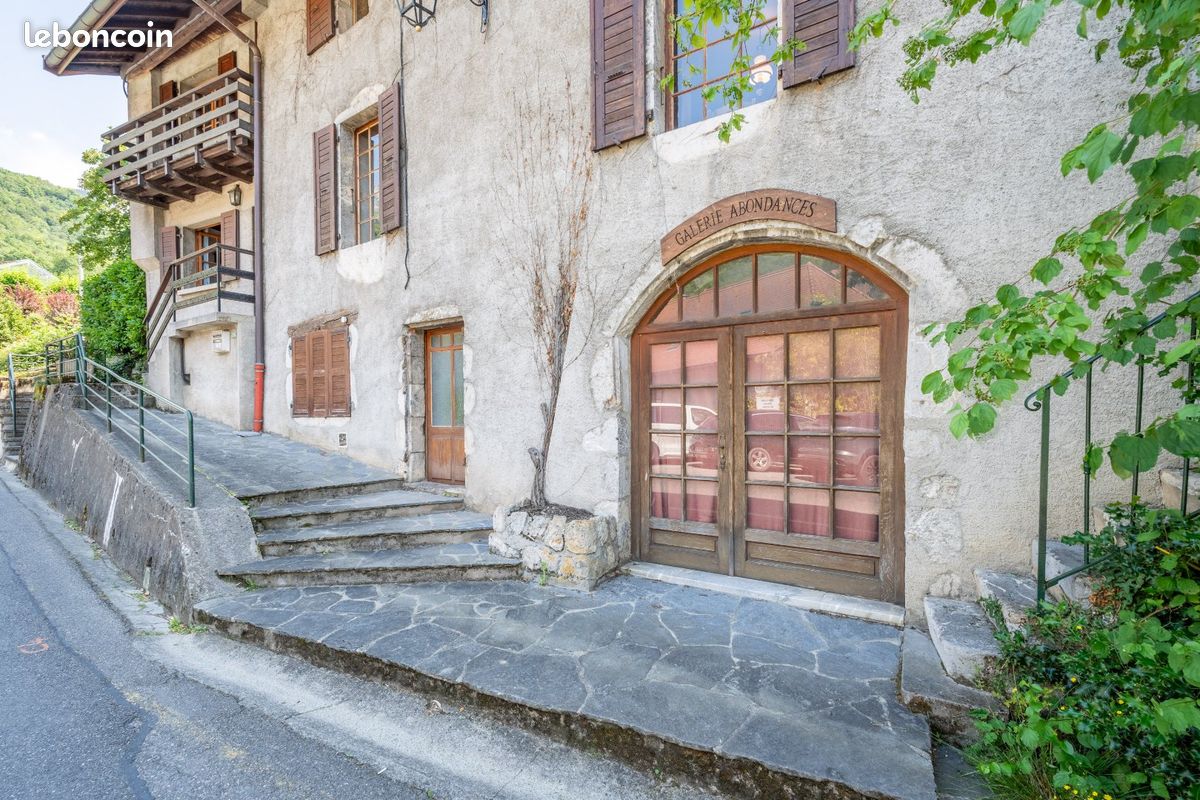 Maison 5 pièces 144 m² · à Talloires-Montmin · 144 m² · 795 000 €