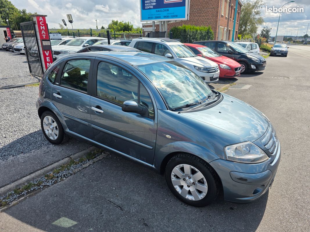 Citroen c3 1.4 hdi exclusive 70 cv .du 05/2008 avec 145 000 kms .1er main + carnet (image 2)
