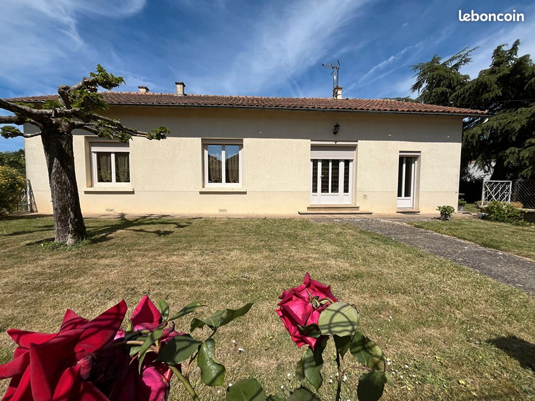 Maison 4 pièces 105 m² · à Rouillé · 105 m² · 127 900 €