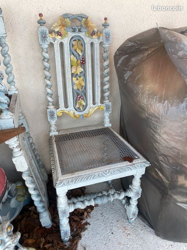 Table et chaises (image 2)