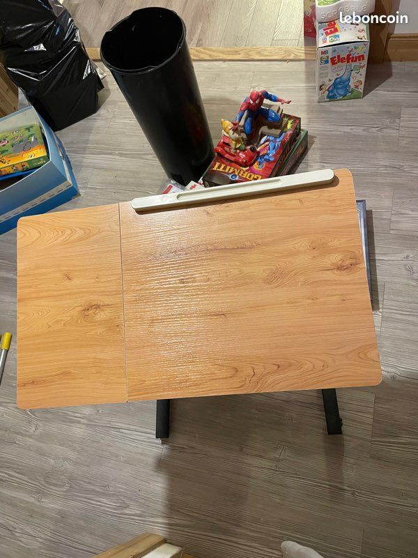 Table ajustable (image 2)