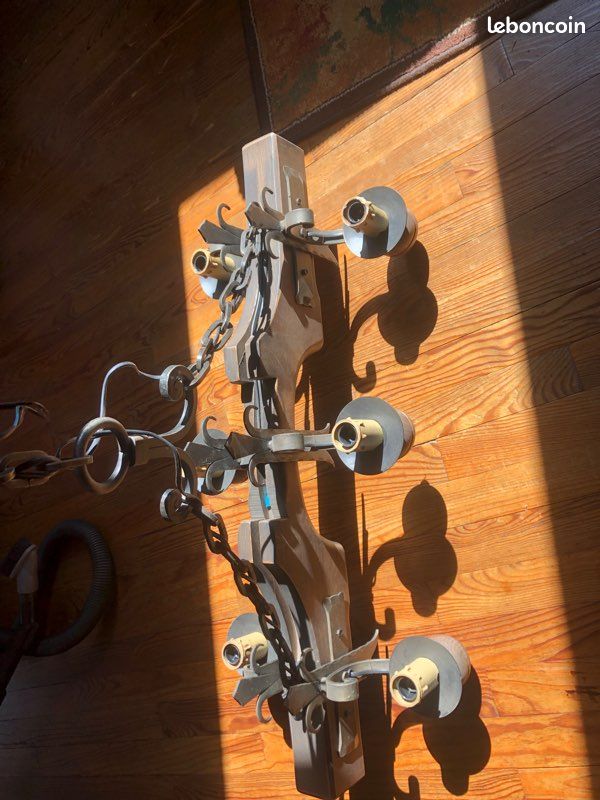 Grand Lustre Vintage Bois Et Fer Forgé – 5 Globes Verre – 6 Appliques Assorties Dispo