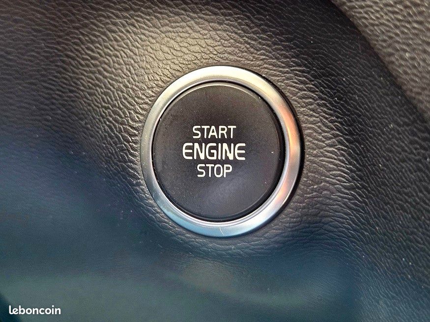 Volvo XC40 D3 AdBlue 150 ch Geartronic 8 R-Design (image 9)