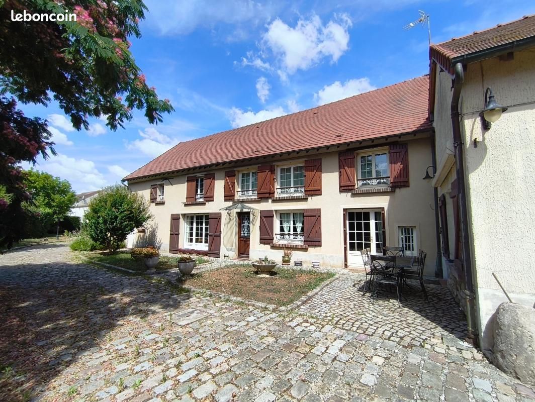 Maison 7 pièces 190 m² · à Varreddes · 190 m² · 420 000 €