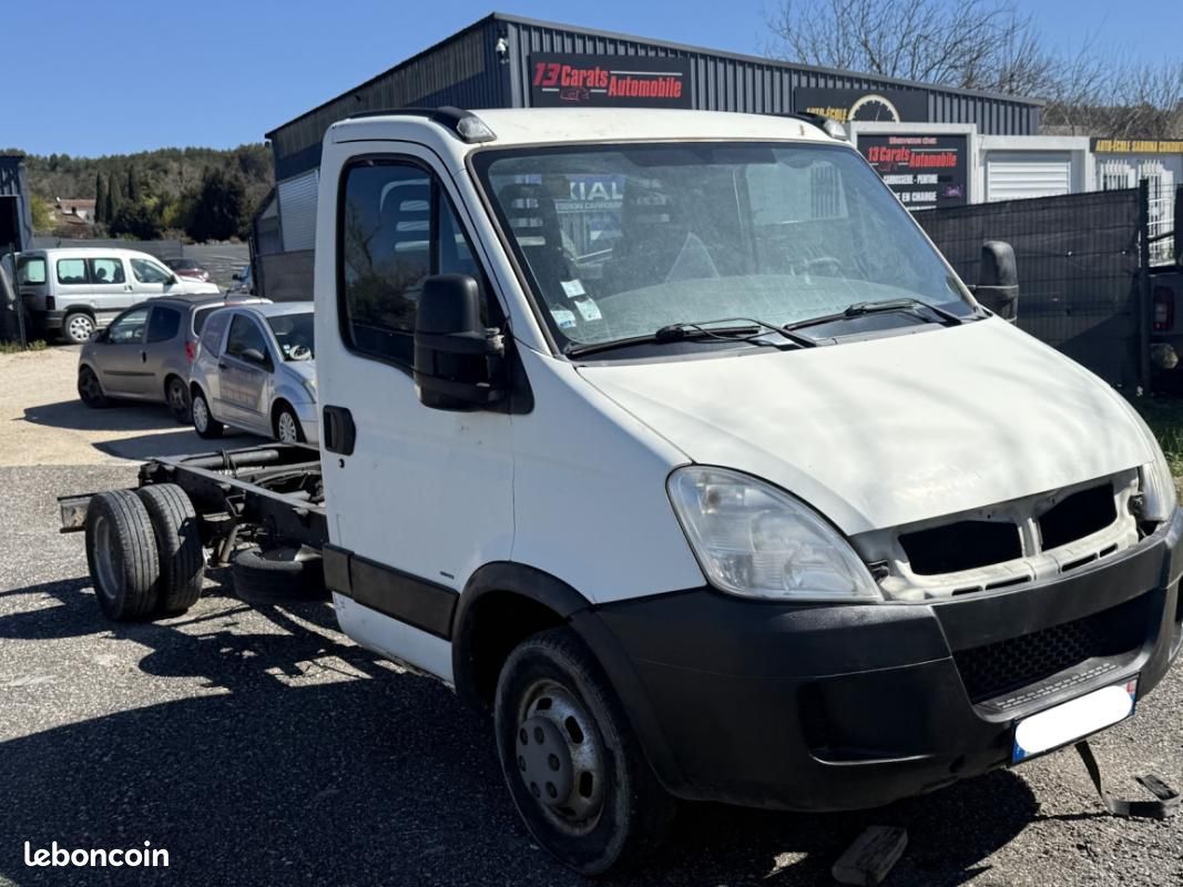 Iveco Daily CHASSIS 35C 12 EMP Roues Jumelés - MOTEUR HS (image 3)