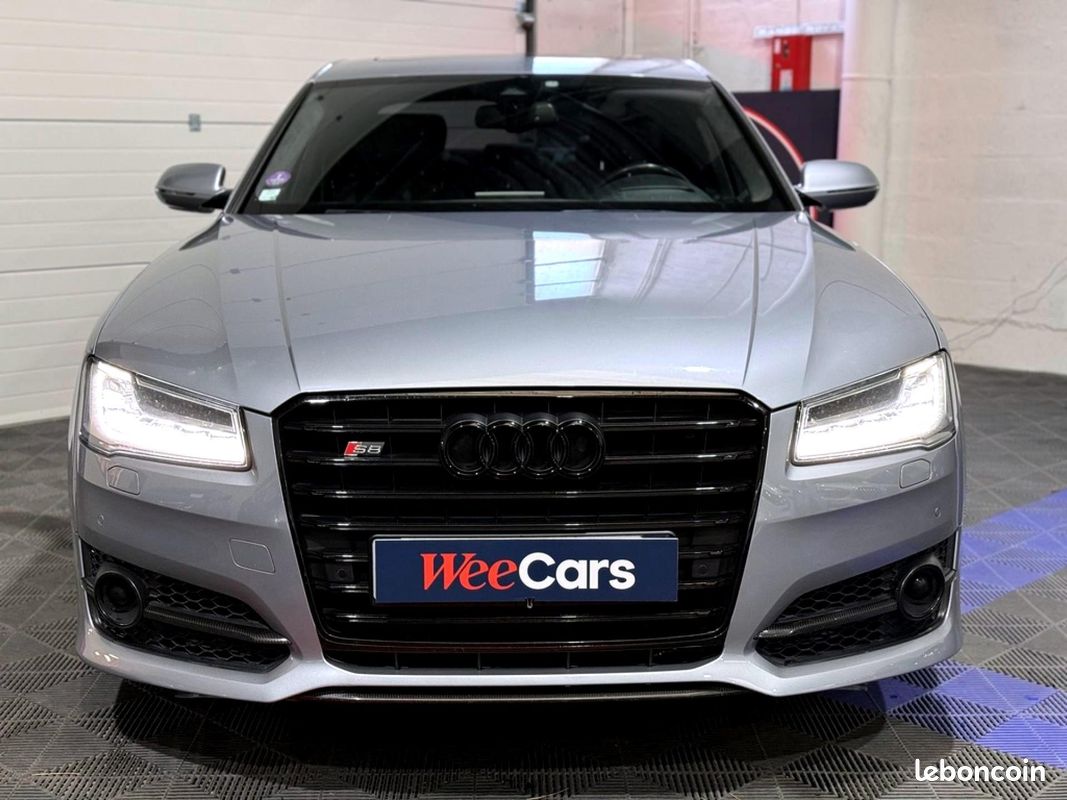 AUDI S8 PLUS 4.0 V8 TFSI 605 QUATTRO TIPTRONIC BVA - Toit ouvrant & Céramiques (image 2)