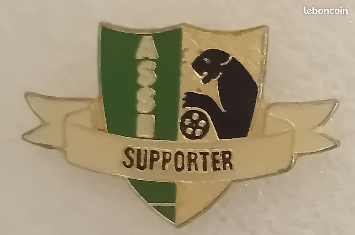 Insigne De Football Vintage - Association Sportives Saint Étienne Loire - Pin's Collection