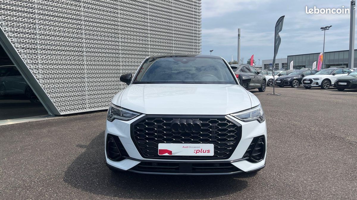 AUDI Q3 Sportback 45 TFSIe 245 ch S tronic 6 S line (image 8)