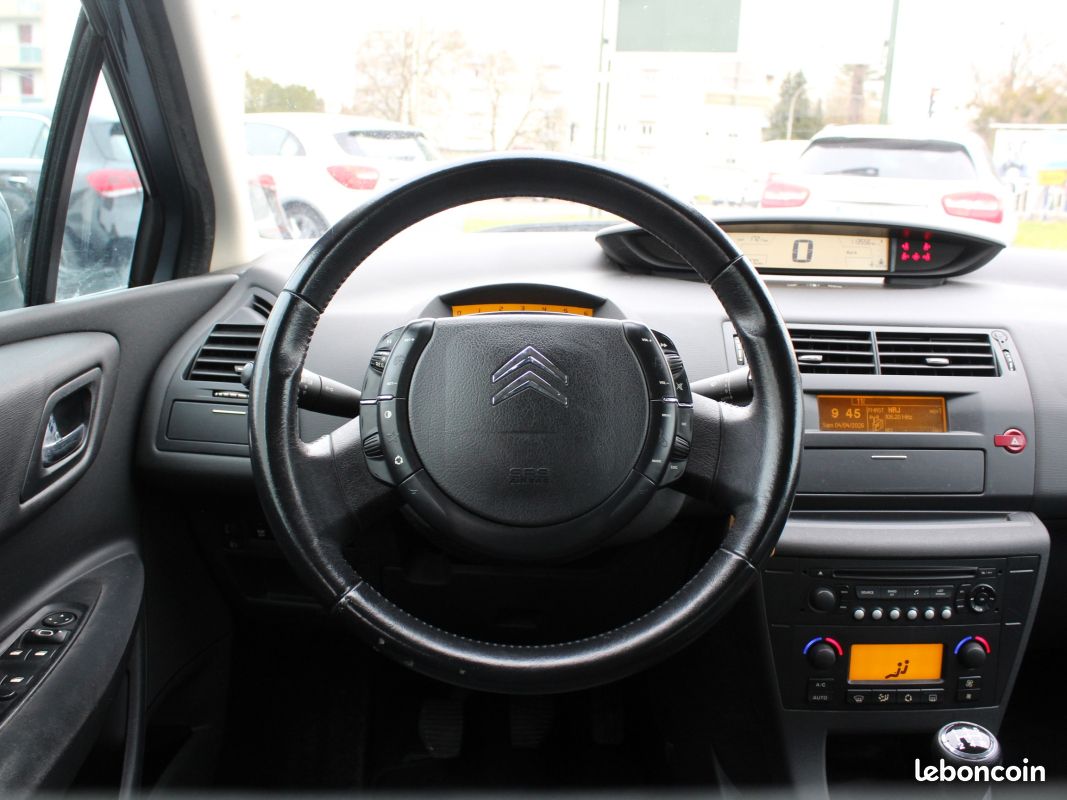 CITROEN C4 HDI 110 Pack Ambiance (image 16)