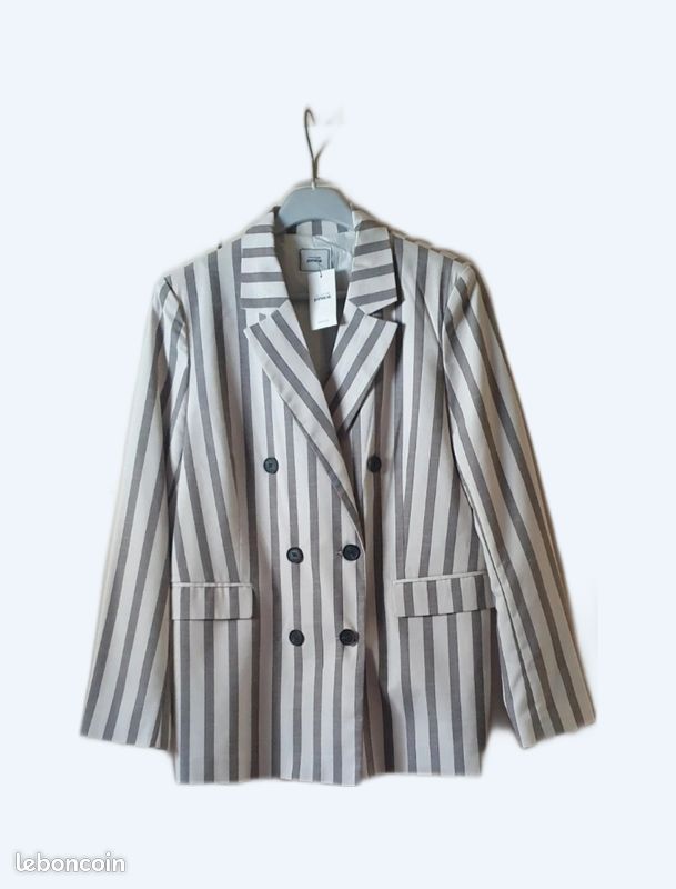 Le blazer, un vrai basique dont on ne se lasse pas avec C&A