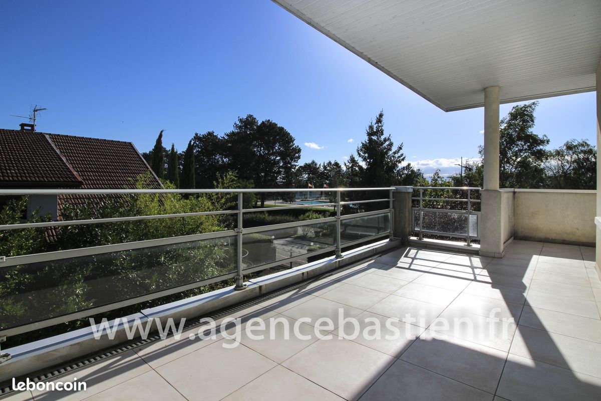 Appartement 3 pièces 93 m² · à Divonne-les-Bains · 93 m² · 570 000 €