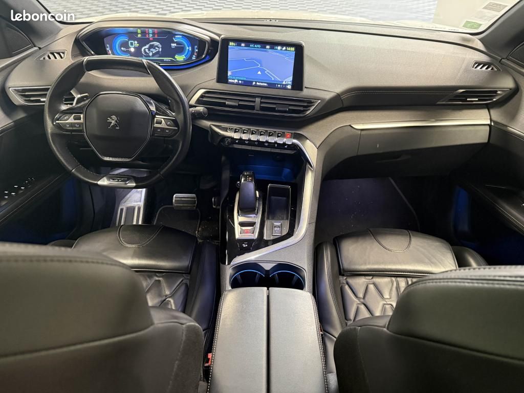 PEUGEOT 3008 Hybrid4 300 ch GT e-EAT8 (image 13)