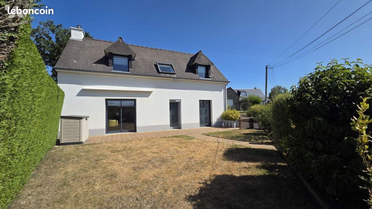 Maison 6 pièces 94 m² · à Châteaubourg · 94 m² · 259 900 €