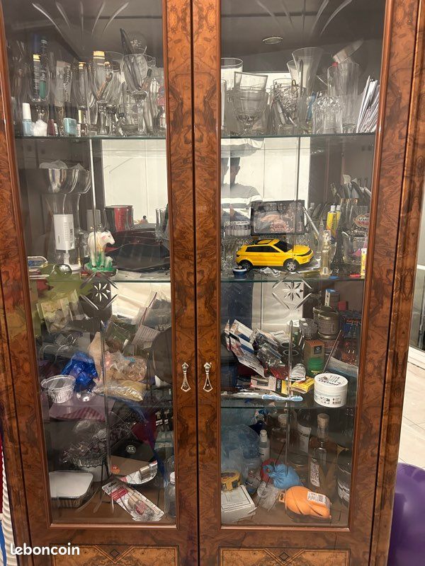 Vitrine (image 1)